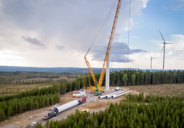 Tuuleturbiinide paigaldus, Lehtirova tuulepark, 147 MW, Rootsi (foto: Joakim Lagerkrantz)